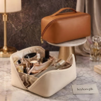 Luxury PU Leather Makeup Organizer Bag – Portable Cosmetic Travel Storage Case