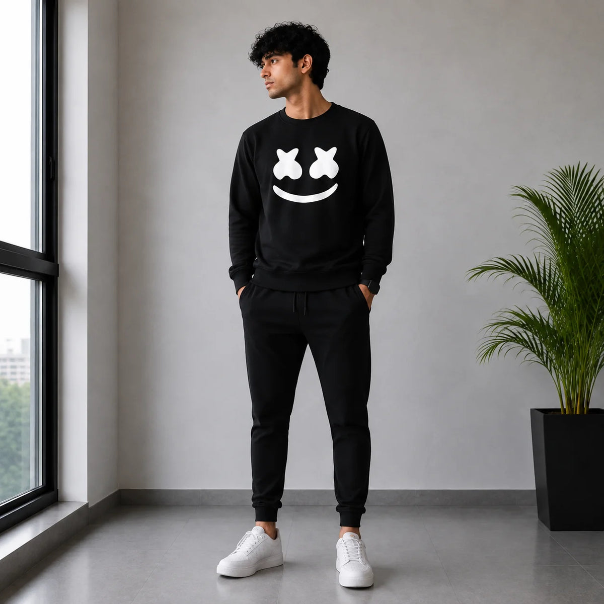Men’s Black Smiley Face Sweatshirt & Jogger Set – Casual 2-Piece Outfit